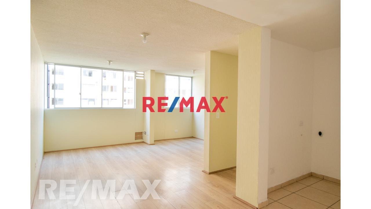 Departamento Acogedor Con Vista Interior | Condominio Moderno Con Áreas Comunes — foto 15