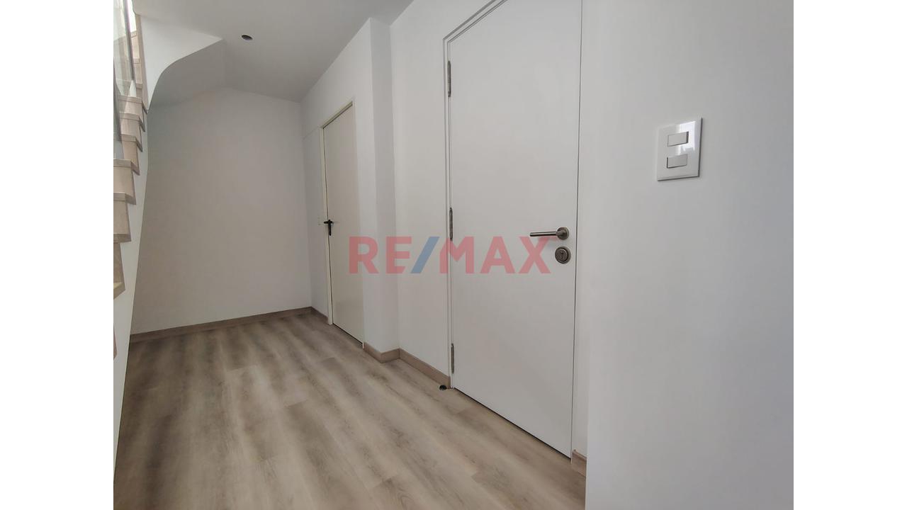 Vendo Departamento De Estreno Duplex De 156M²  Con Vista Panoramica En Surco — foto 7