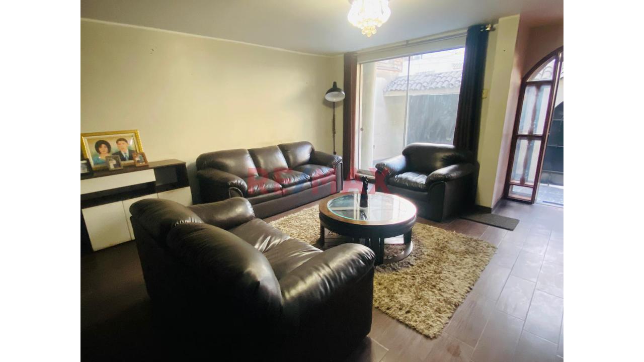Venta De Casa Ate. Espacio Que  No Se Encuentra En Lima — foto 4