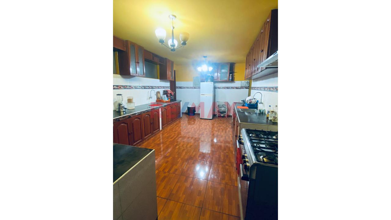 Venta De Casa Ate. Espacio Que  No Se Encuentra En Lima — foto 9