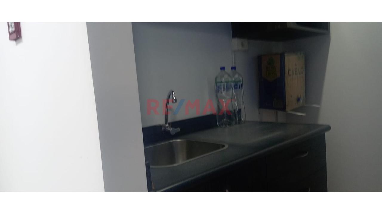 Oficina En Alquiler – 3Er Piso | Sol De La Molina (47 M²) - 2