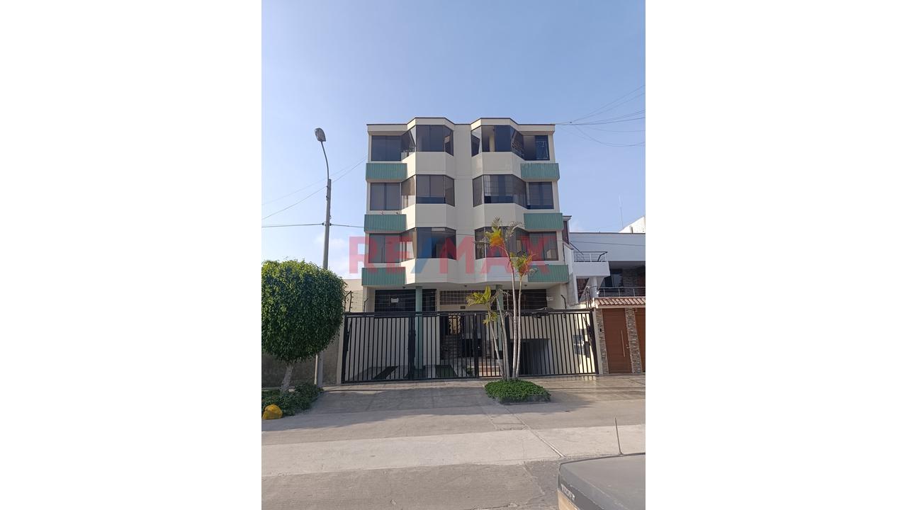 ¡Luz, Tranquilidad Y Excelente Ubicación En San Miguel! Departamento De 2 Dormitorios, 2 Baños Completos Y Un Estudio En Alquiler — foto 2