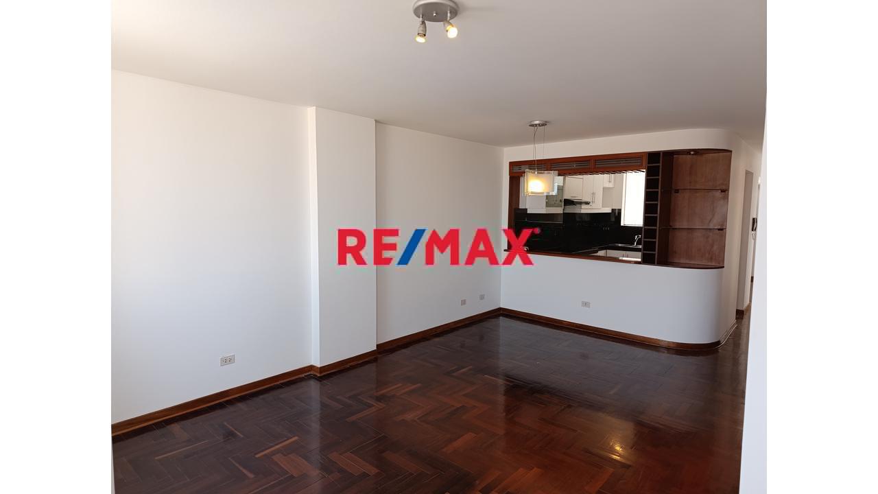 ¡Luz, Tranquilidad Y Excelente Ubicación En San Miguel! Departamento De 2 Dormitorios, 2 Baños Completos Y Un Estudio En Alquiler