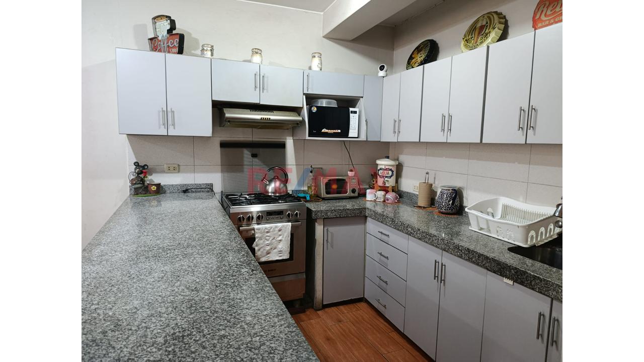 Casa Multifamiliar En Venta — 5 Pisos Independizados | Urb. El Naranjal, San Martín De Porres — foto 8