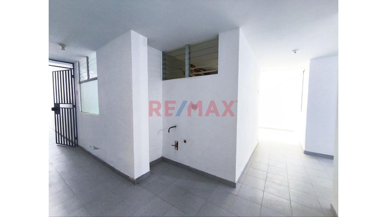 Venta De Departamento En Larry Jhonson En Cajamarca - 18