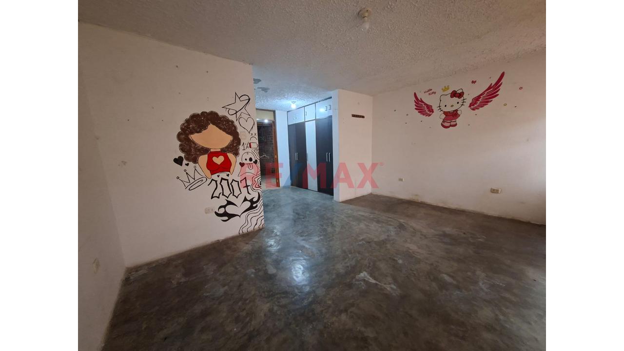 Se Vende Casa De 3 Pisos Como Terreno - 11