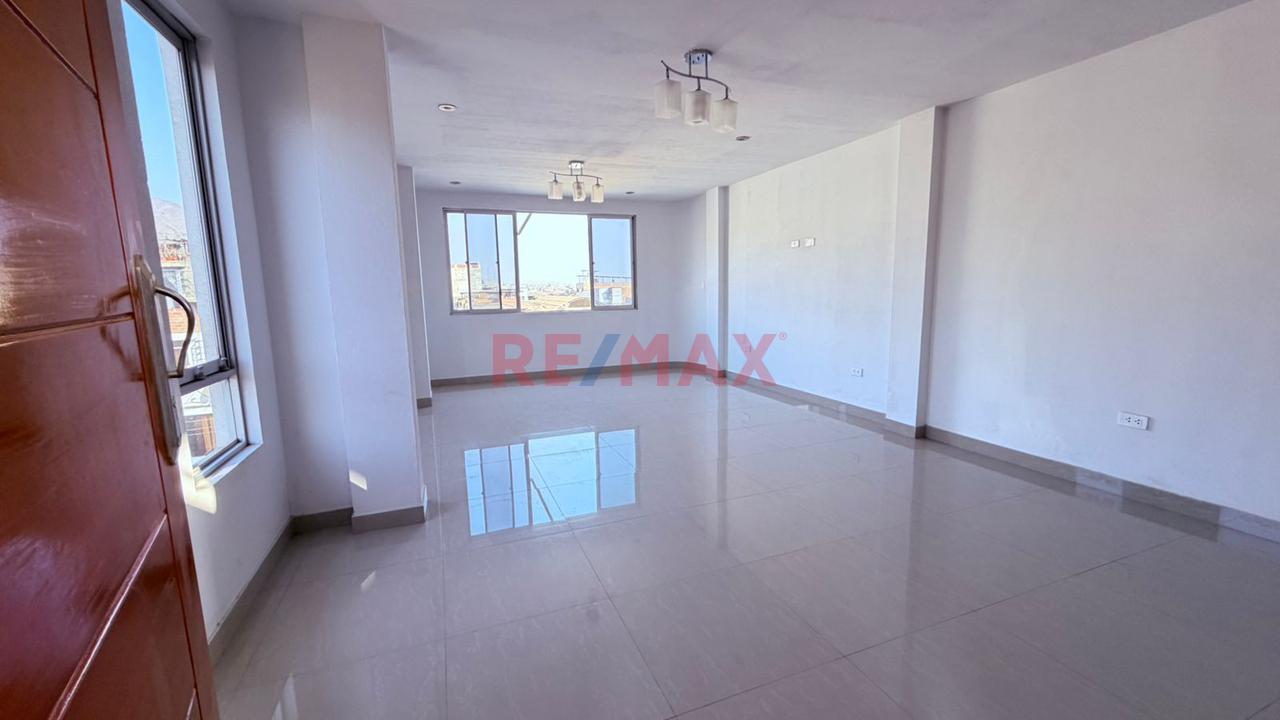 Villa María Del Triunfo 2 Departamentos Al Precio De 1 Mas Aires🏡 - 4