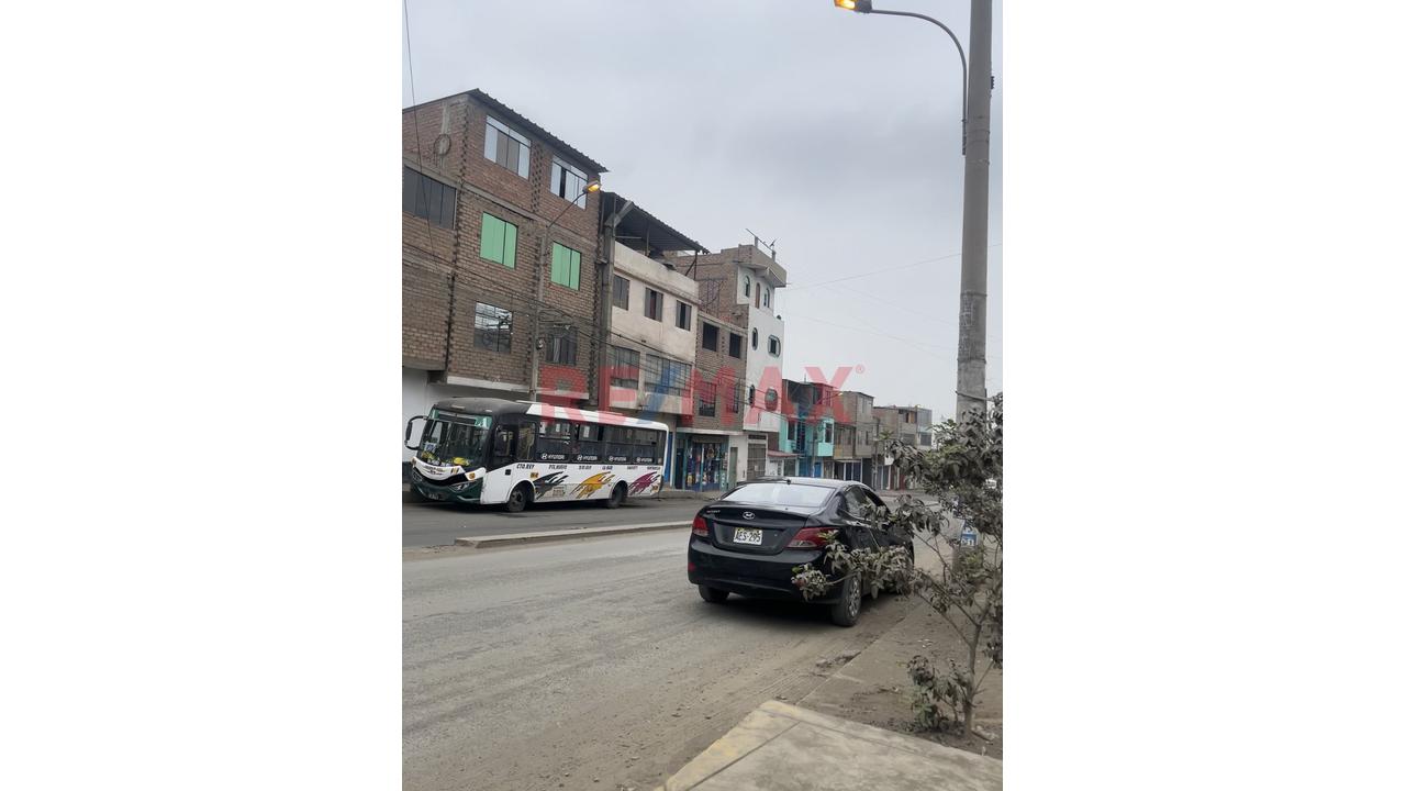 Se Vende Terreno En Jose C. Mariategui S.J.L - 3