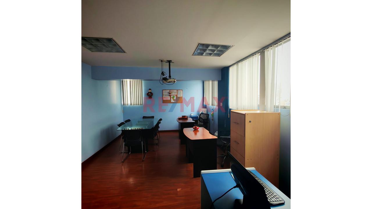 ¡Oportunidad Única En Jesús María! Amplio Inmueble De 236.85 M² – Ideal Para Oficinas, Coworking O Empresas — foto 2