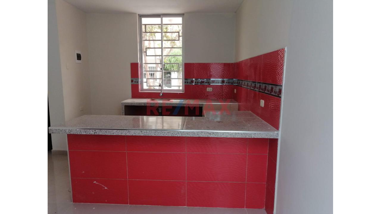 Casa En Venta, El Porvenir, Sector Victorro Raul Haya De La Torre - 3