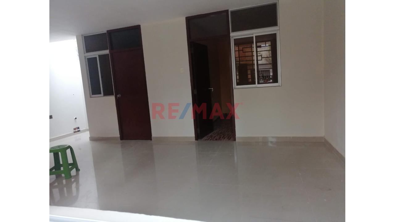 Casa En Venta, El Porvenir, Sector Victorro Raul Haya De La Torre - 5