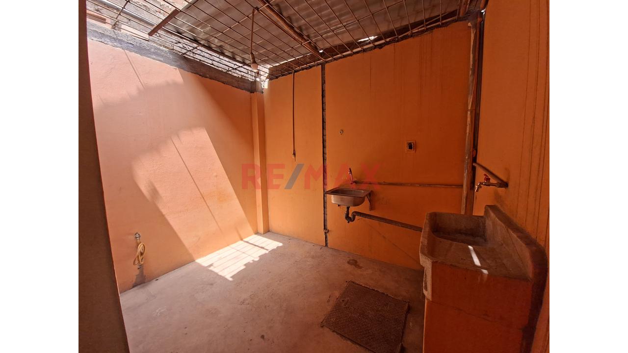 Casa En Venta, El Porvenir, Sector Victor Raul Haya De La Torre Etapa 2 - 14