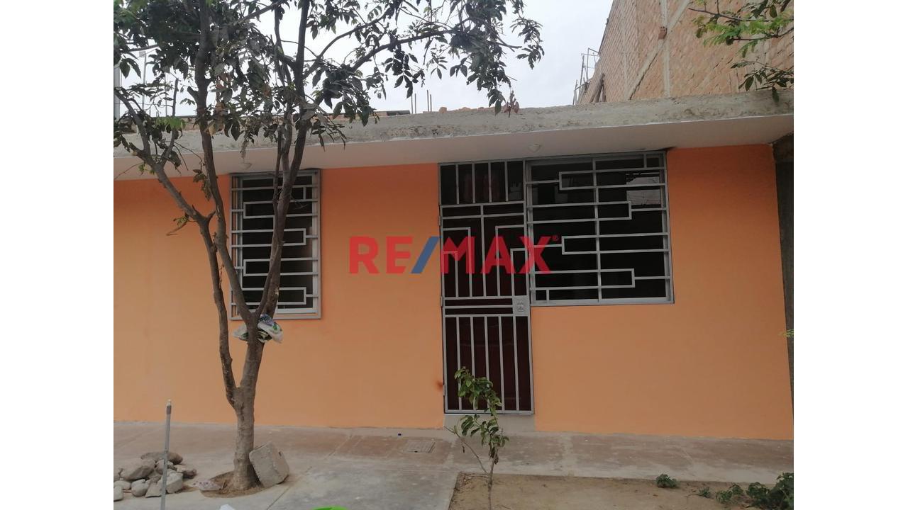 Casa En Venta, El Porvenir, Sector Victorro Raul Haya De La Torre - 1