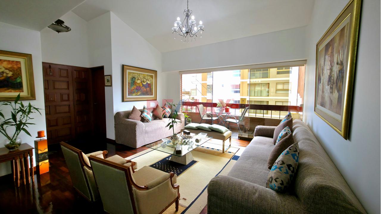 Departamento Con Vista A Calle Balcón En La Sala En 4To Piso (Sin Ascensor) De 180 Mts — foto 8