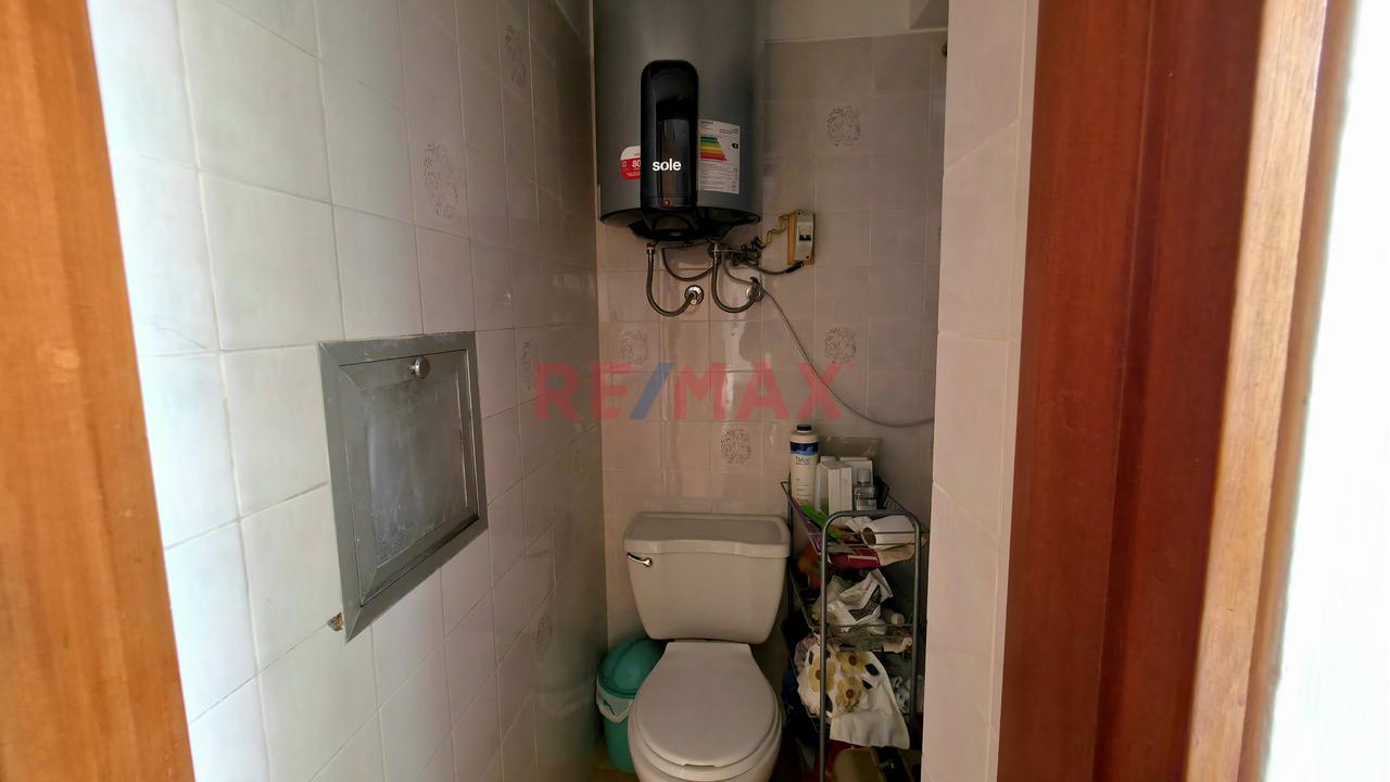 Departamento Con Vista A Calle Balcón En La Sala En 4To Piso (Sin Ascensor) De 180 Mts — foto 4