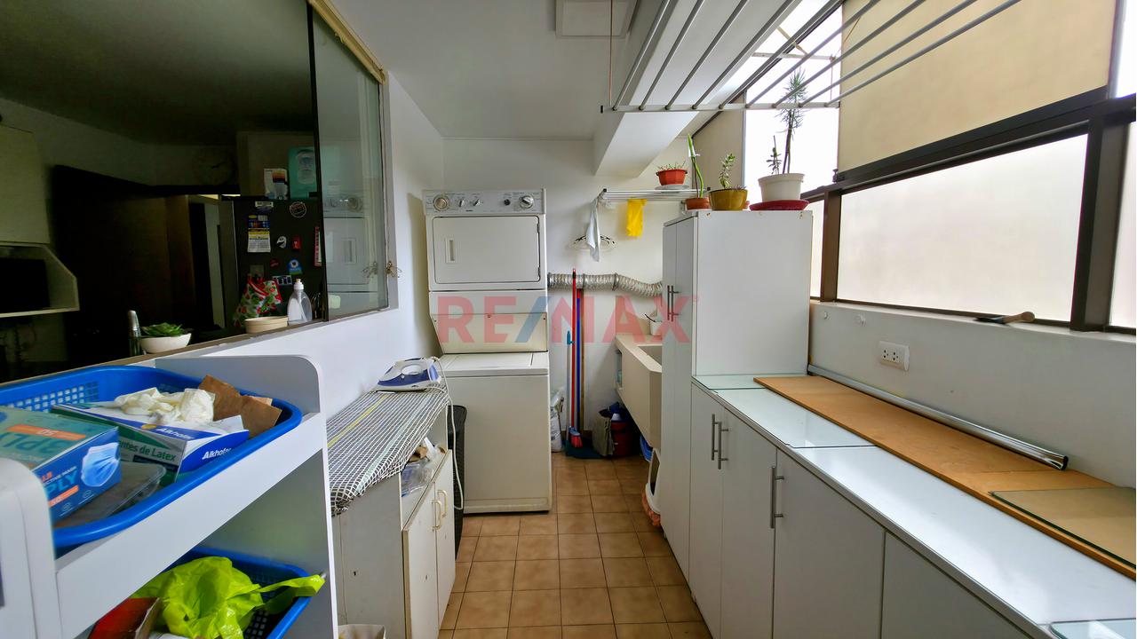 Departamento Con Vista A Calle Balcón En La Sala En 4To Piso (Sin Ascensor) De 180 Mts — foto 6