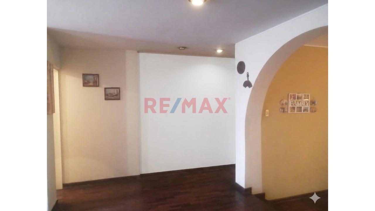 Alquiler Local Comercial Avenida El Polo $2,300.00 - 11