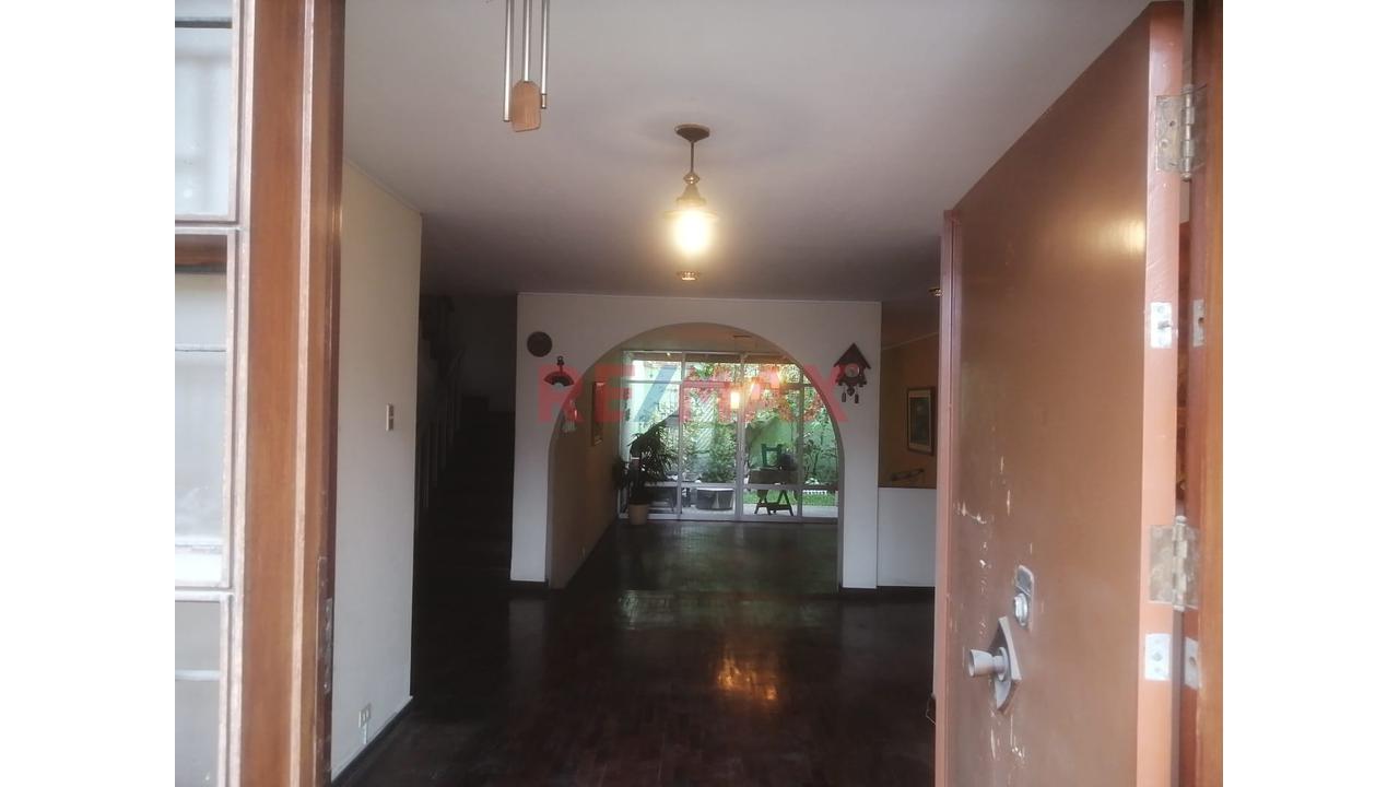 Alquiler Local Comercial Avenida El Polo $2,300.00 - 2