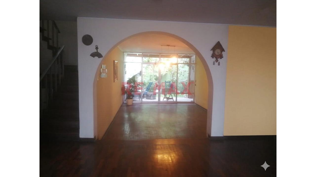 Alquiler Local Comercial Avenida El Polo $2,300.00 - 9