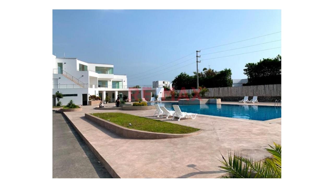 ¡Construye Tu Casa De Playa! Lote De 210 M² En Albatros – Excelente Ubicación — foto 3