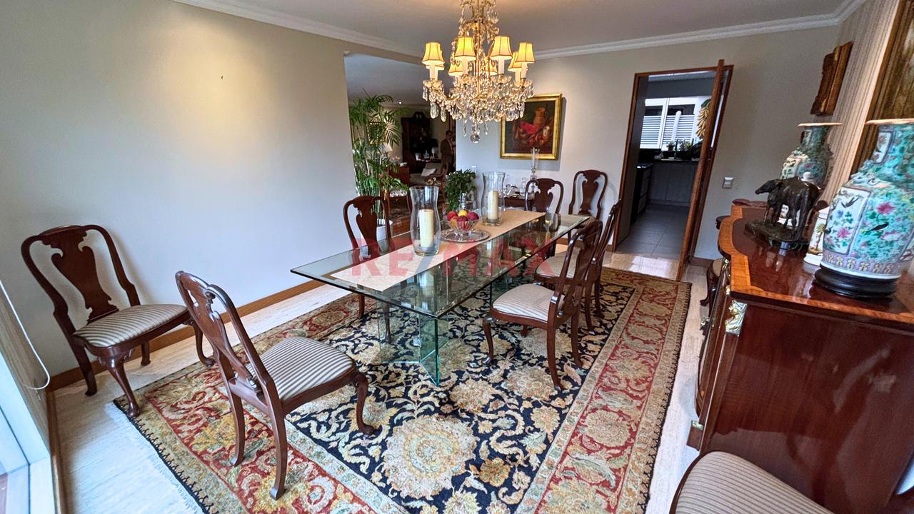 Hermoso Flat Frente A Parque Con 3 Cocheras Y 2 Depositos En Jr. Monte Carmelo Chacarilla — foto 12