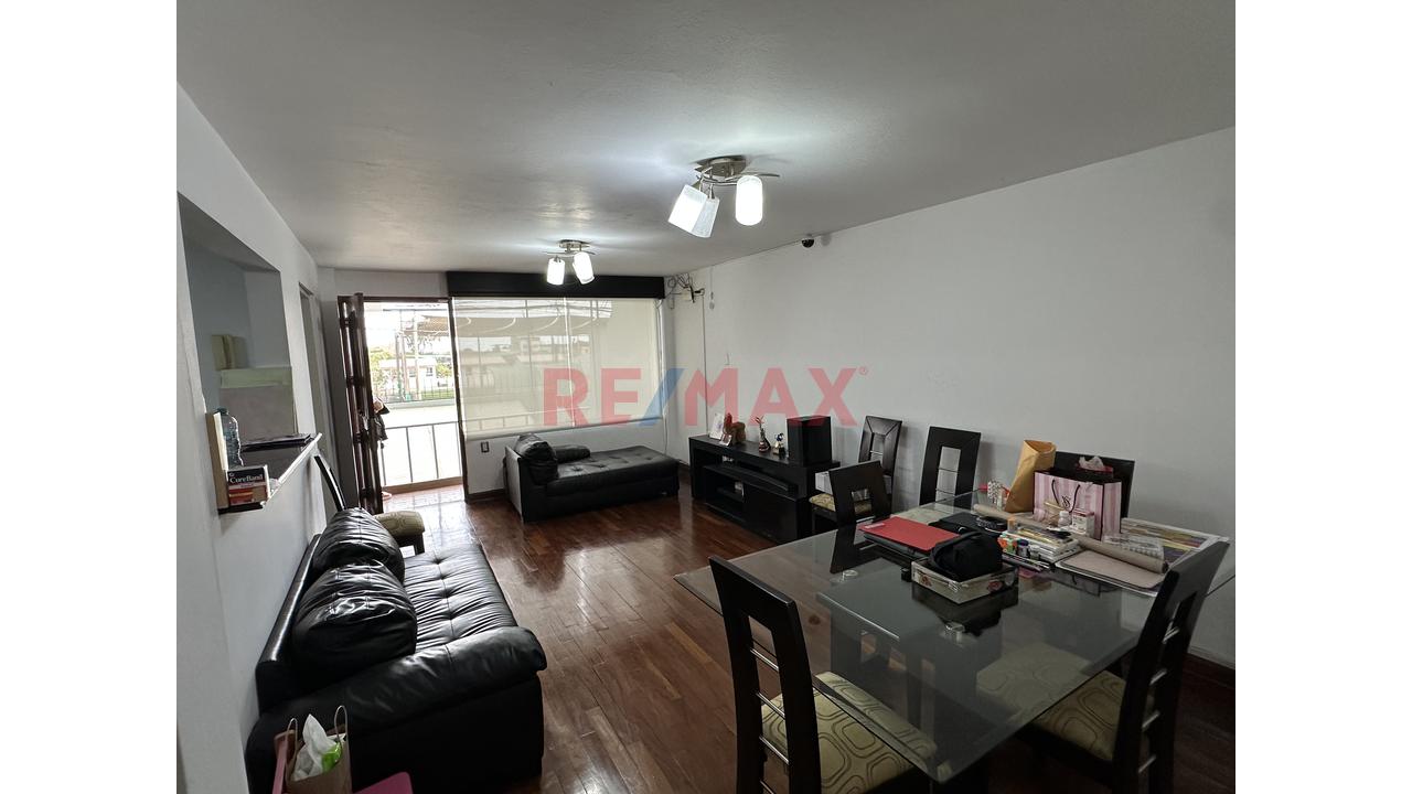 🏡🏢 Casa En Venta Con Parámetros Para 5 Pisos | 160 M² | San Juan De Miraflores | Excelente Inversión 💰📈 — foto 12