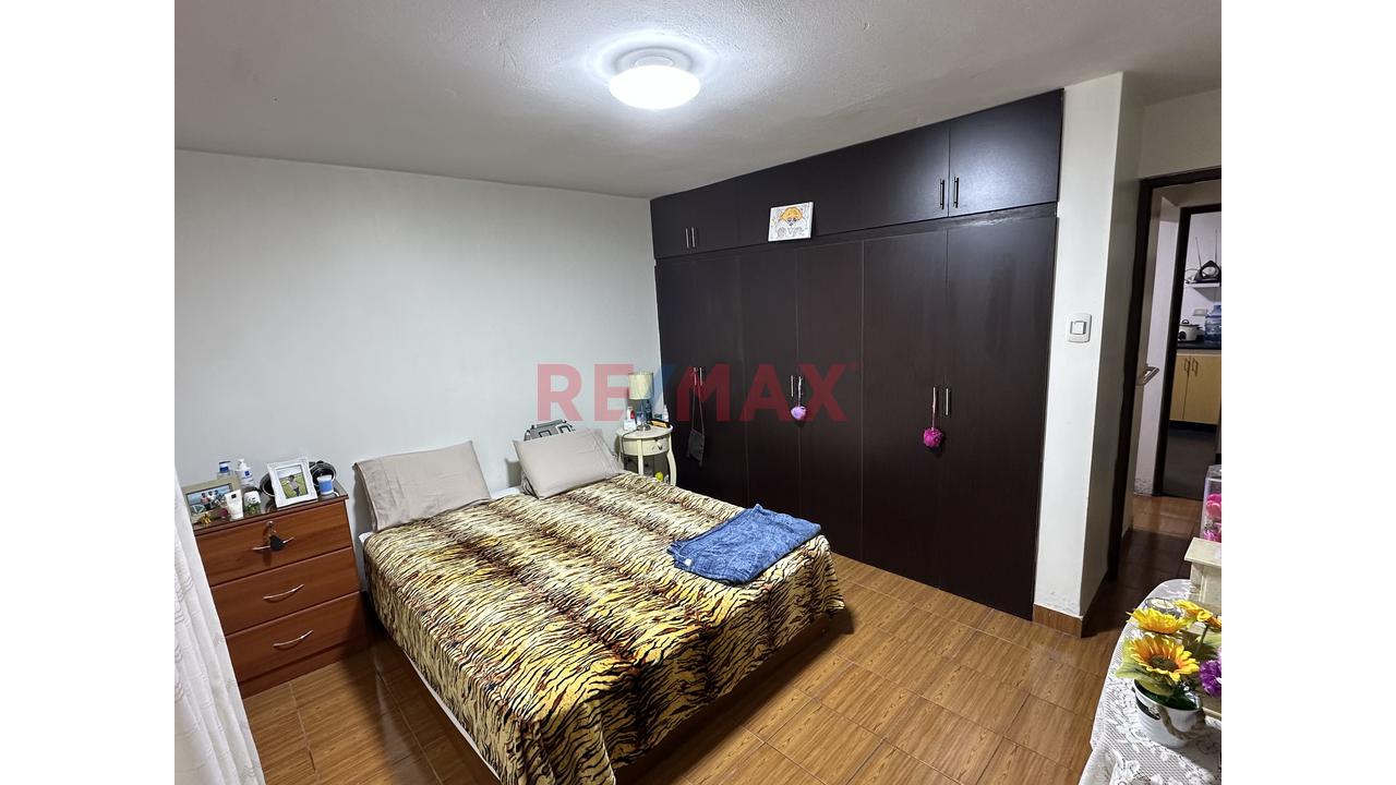 🏡🏢 Casa En Venta Con Parámetros Para 5 Pisos | 160 M² | San Juan De Miraflores | Excelente Inversión 💰📈 — foto 8