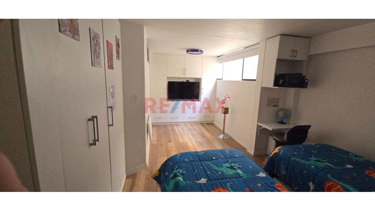 🏡 Vendo Amplio Departamento Remodelado 2025 En Jesús María ¡Primer Piso Elevado! ✨ — foto 12