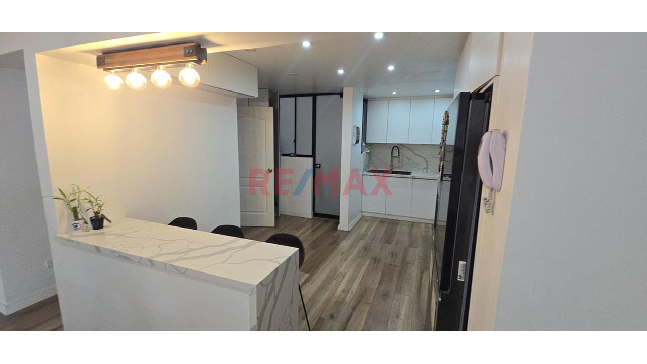 🏡 Vendo Amplio Departamento Remodelado 2025 En Jesús María ¡Primer Piso Elevado! ✨ — foto 3