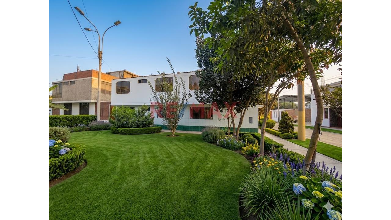 🏡✨ ¡Venta De Casa En Santa Clara - Ate! ✨🏡 - 2