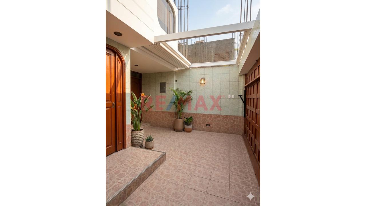 🏡✨ ¡Venta De Casa En Santa Clara - Ate! ✨🏡 - 3