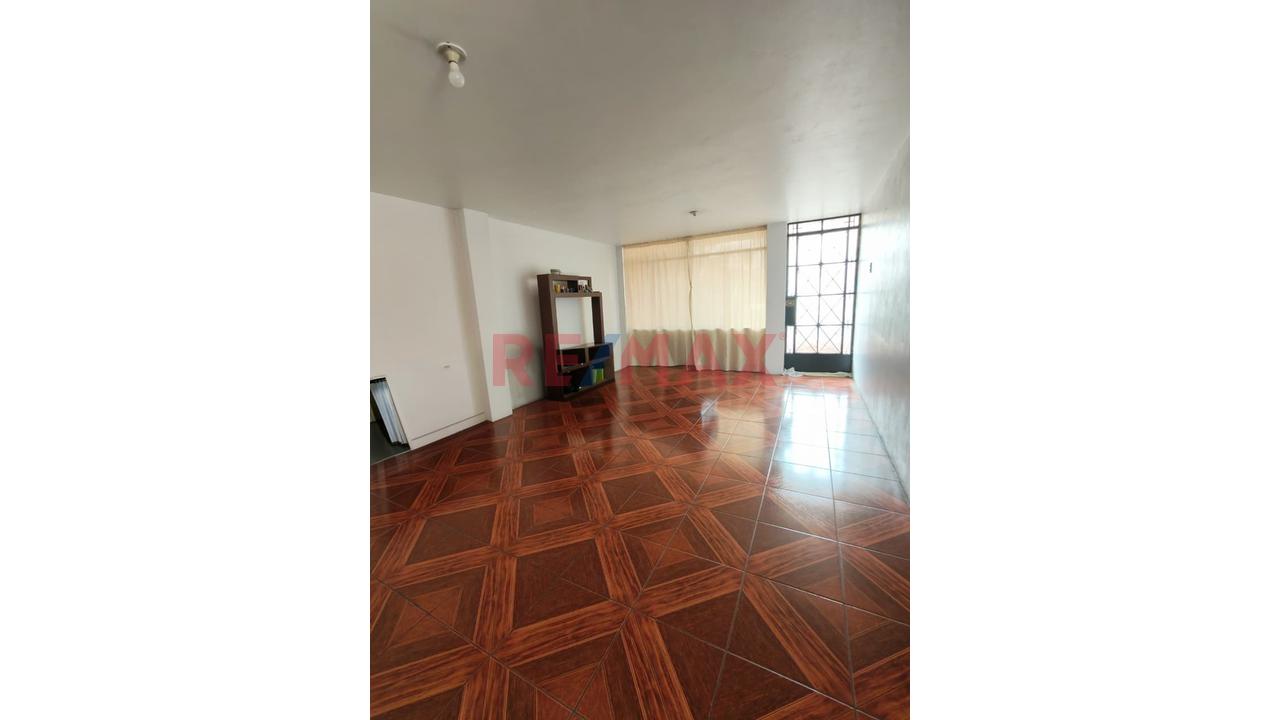 Se Vende Propiedad Comercial De 330.5 M² Ac En Av. Mendiola (Cerca Al Óvalo Habich) — foto 13