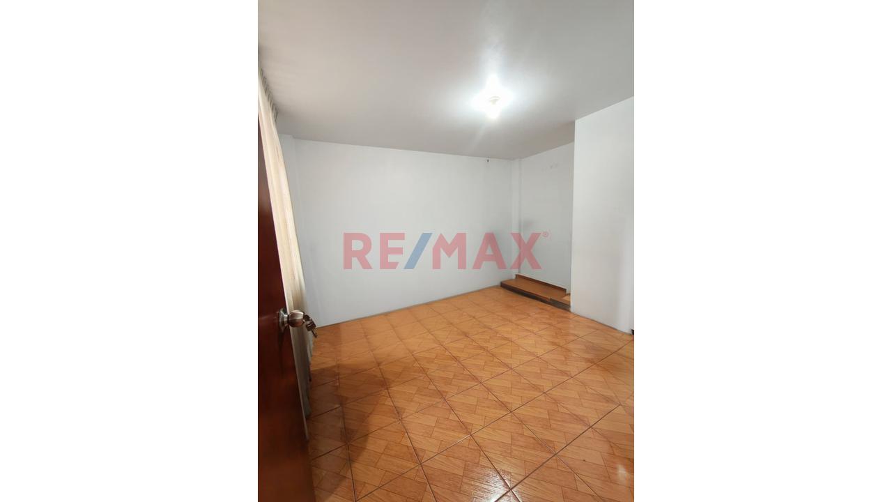 Se Vende Propiedad Comercial De 330.5 M² Ac En Av. Mendiola (Cerca Al Óvalo Habich) — foto 11