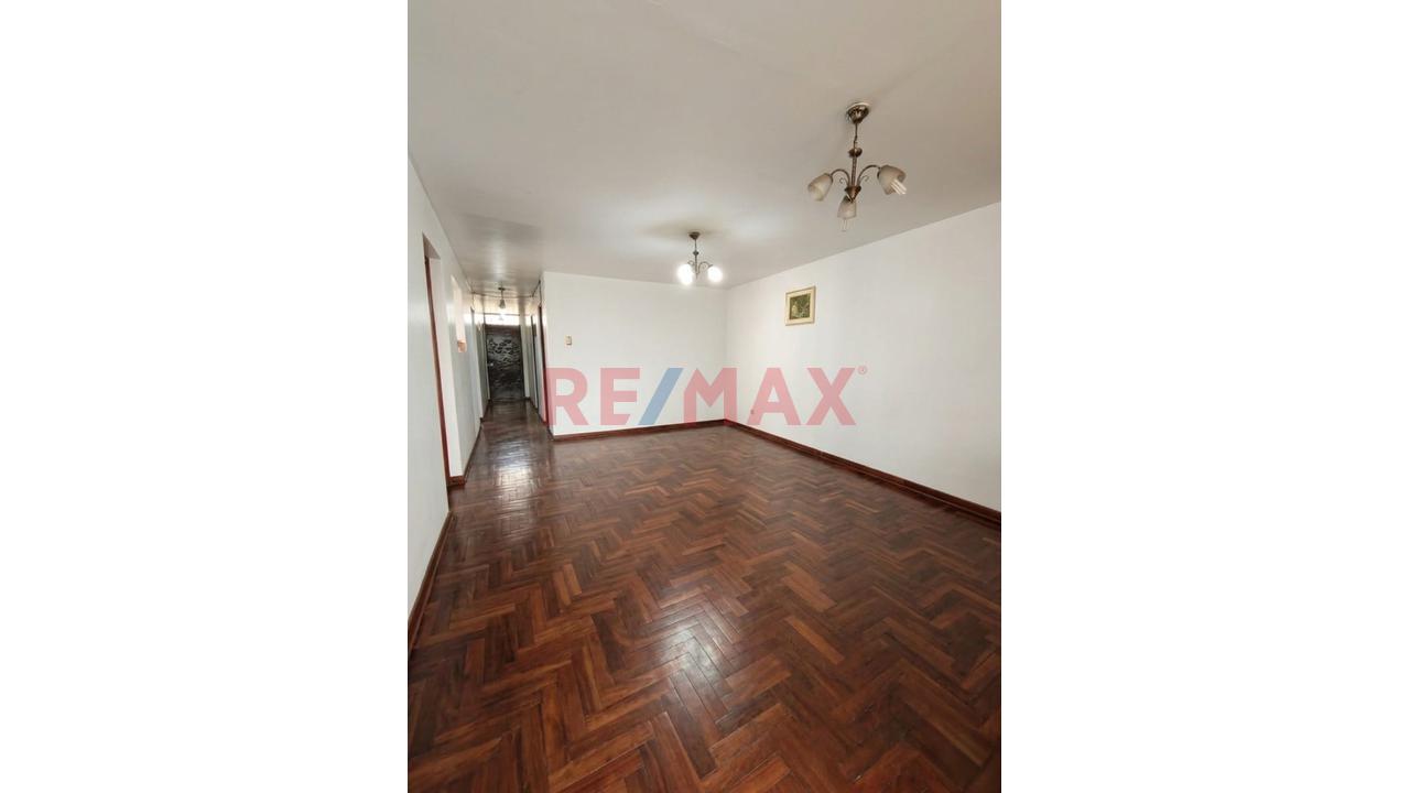 Se Vende Propiedad Comercial De 330.5 M² Ac En Av. Mendiola (Cerca Al Óvalo Habich) — foto 7
