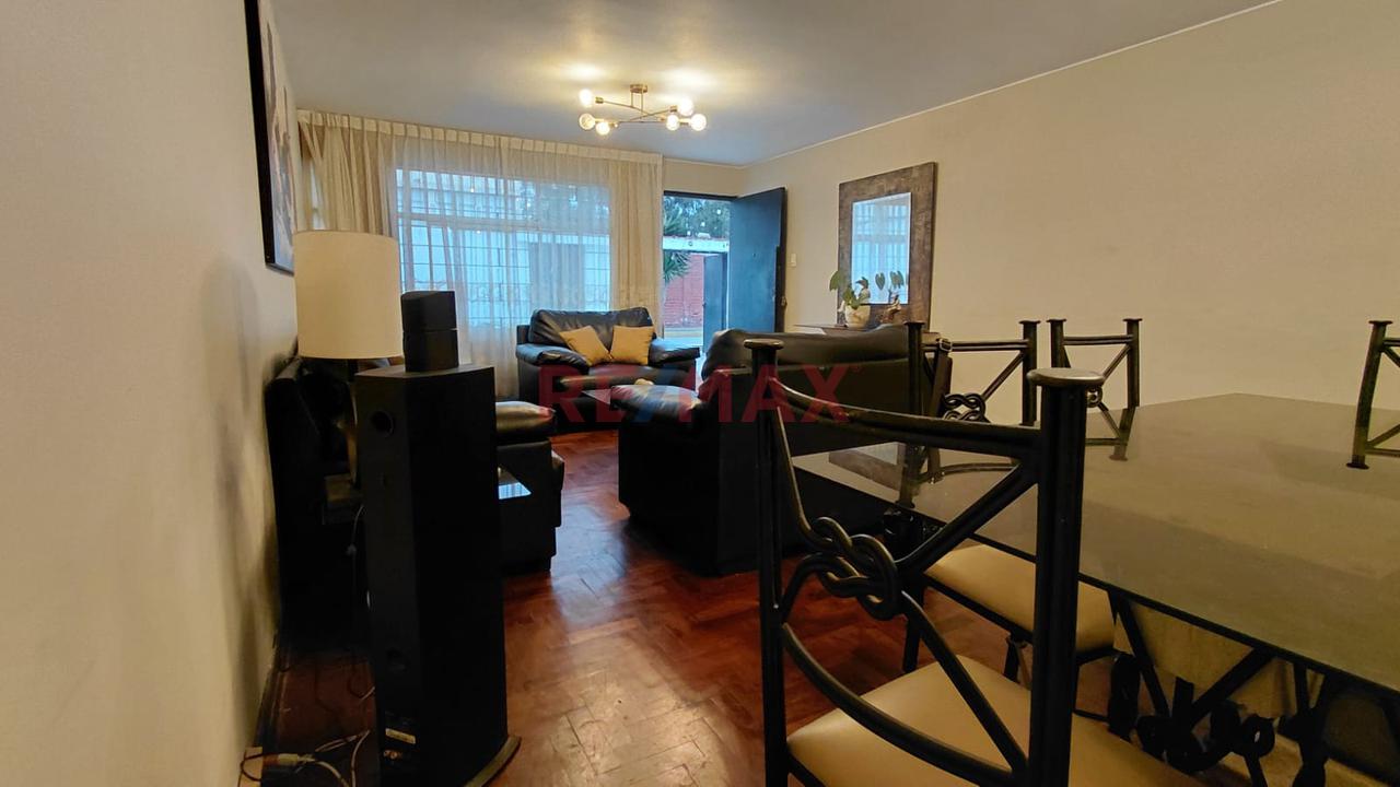 ¡Oportunidad En San Miguel! Casa Amplia Con Gran Frente O Terreno Para Proyecto (5 Pisos) - 6