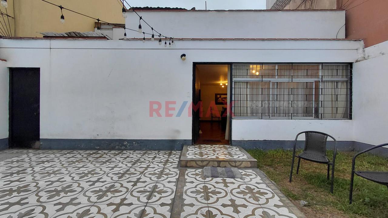 ¡Oportunidad En San Miguel! Casa Amplia Con Gran Frente O Terreno Para Proyecto (5 Pisos) - 3