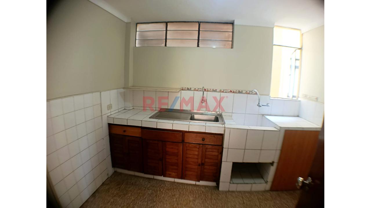 Vendo Departamento De 65M² En Urb Balconcillo - La Victoria — foto 6
