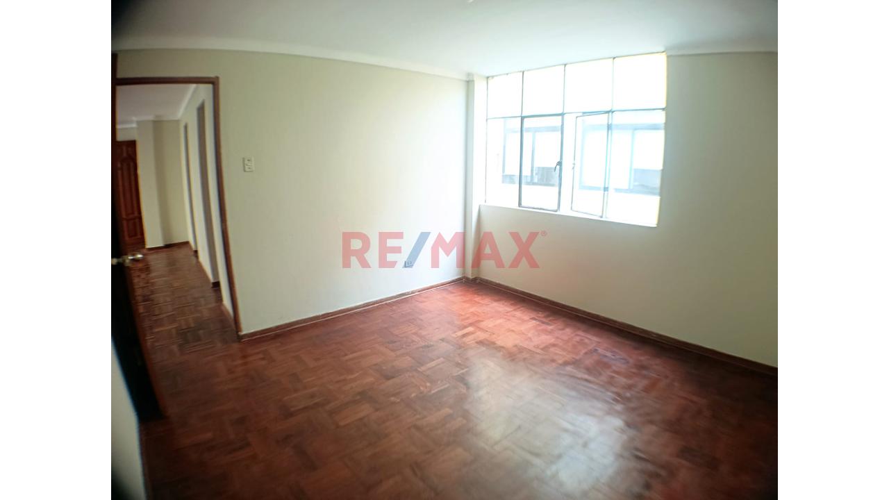 Vendo Departamento De 65M² En Urb Balconcillo - La Victoria — foto 9