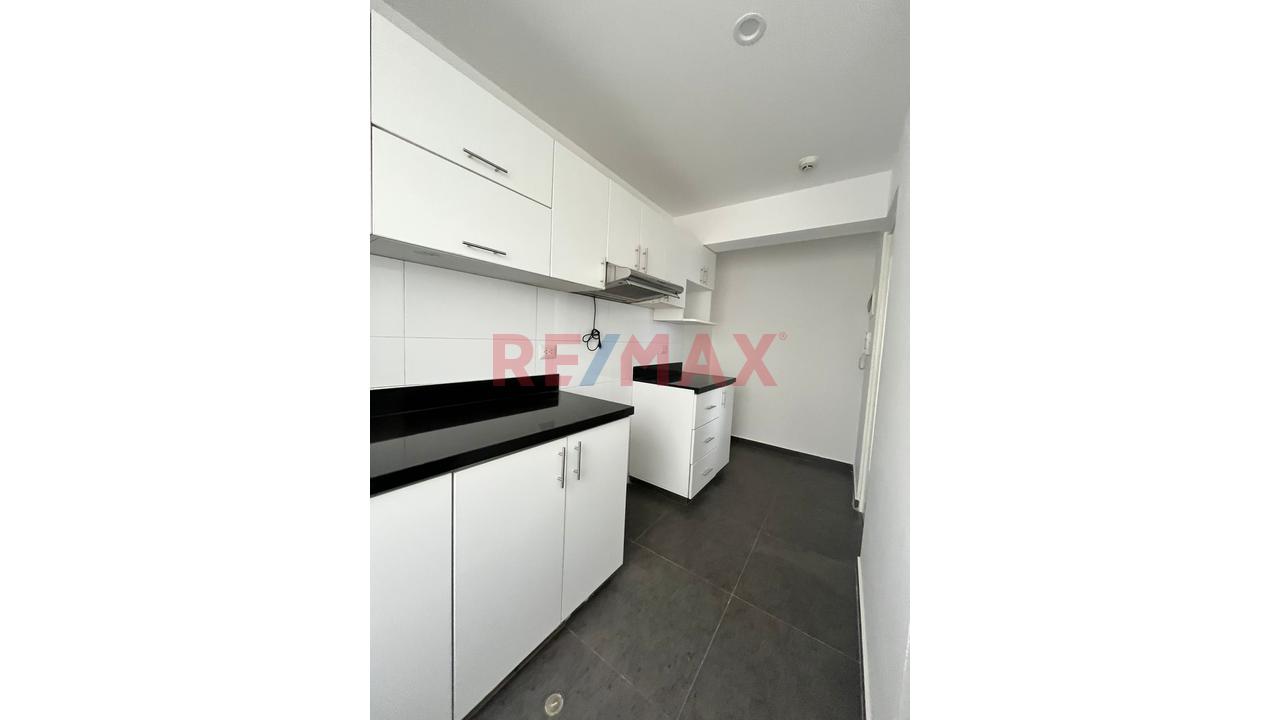 Oportunidad ,Venta De Departamento En El Distrito De San Luis . - 9