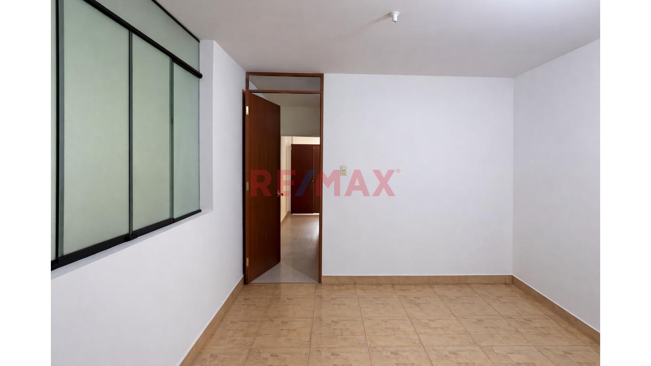 Vendo Casa De 3 Pisos Con Excelente Distribción | 288M² — foto 7