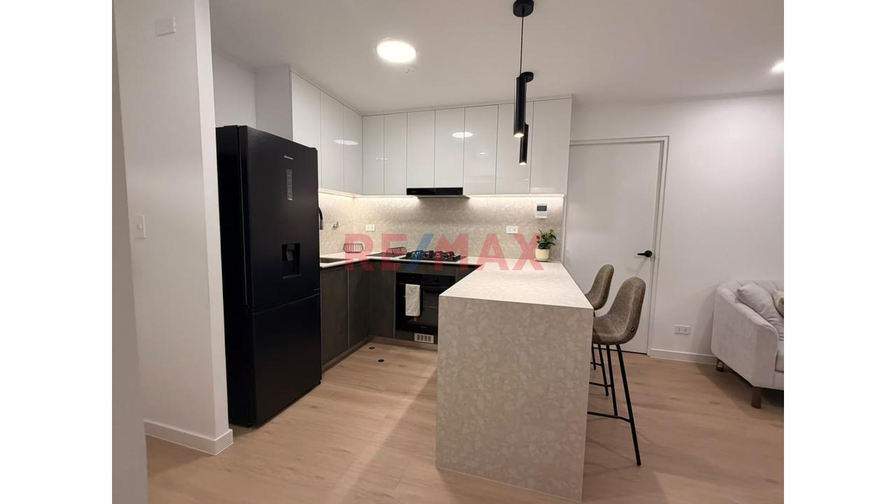 Se Alquila Lindo Departamento En La Mejor Zona De Miraflores A Pasos Del Malecón De La Marina! — foto 7