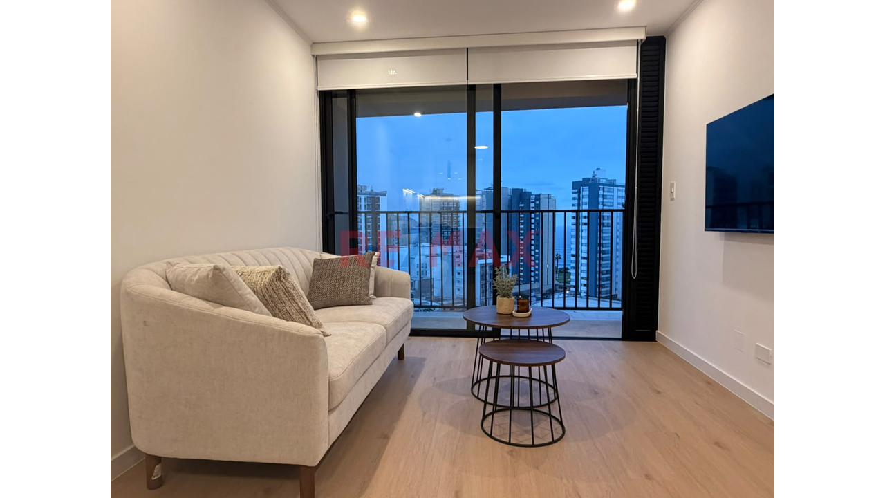 Se Alquila Lindo Departamento En La Mejor Zona De Miraflores A Pasos Del Malecón De La Marina! — foto 4