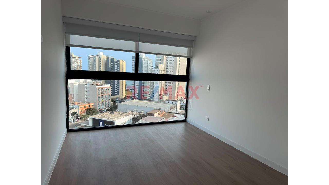 Se Alquila Lindo Departamento En La Mejor Zona De Miraflores A Pasos Del Malecón De La Marina! — foto 11