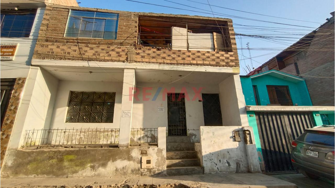 Venta De Casa De 2 Pisos En Collique – Precio De Remate — foto 14