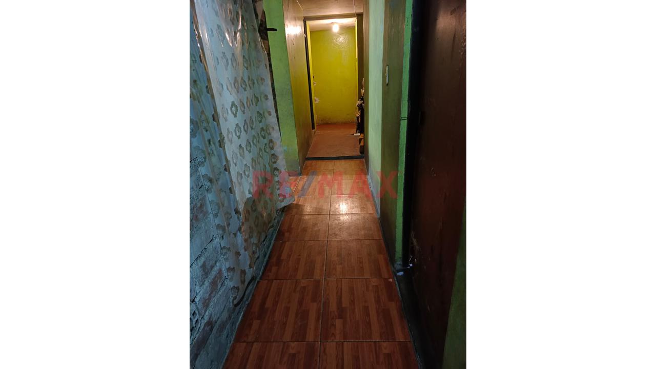 Venta De Casa De 2 Pisos En Collique – Precio De Remate — foto 5