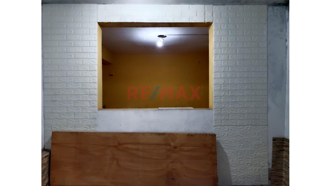 Venta De Casa De 2 Pisos En Collique – Precio De Remate — foto 9