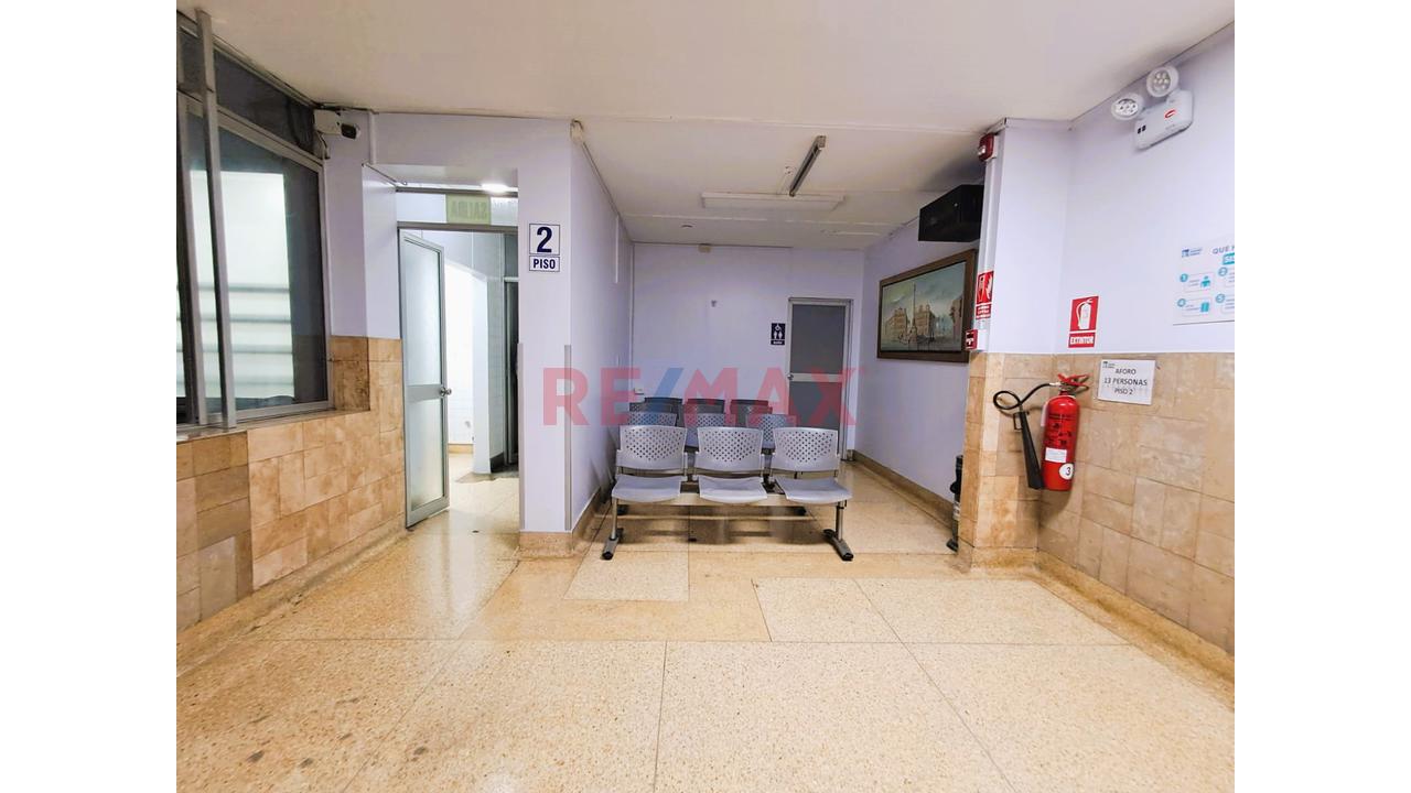 Clínica En Venta - 6 Pisos Equipada — foto 10