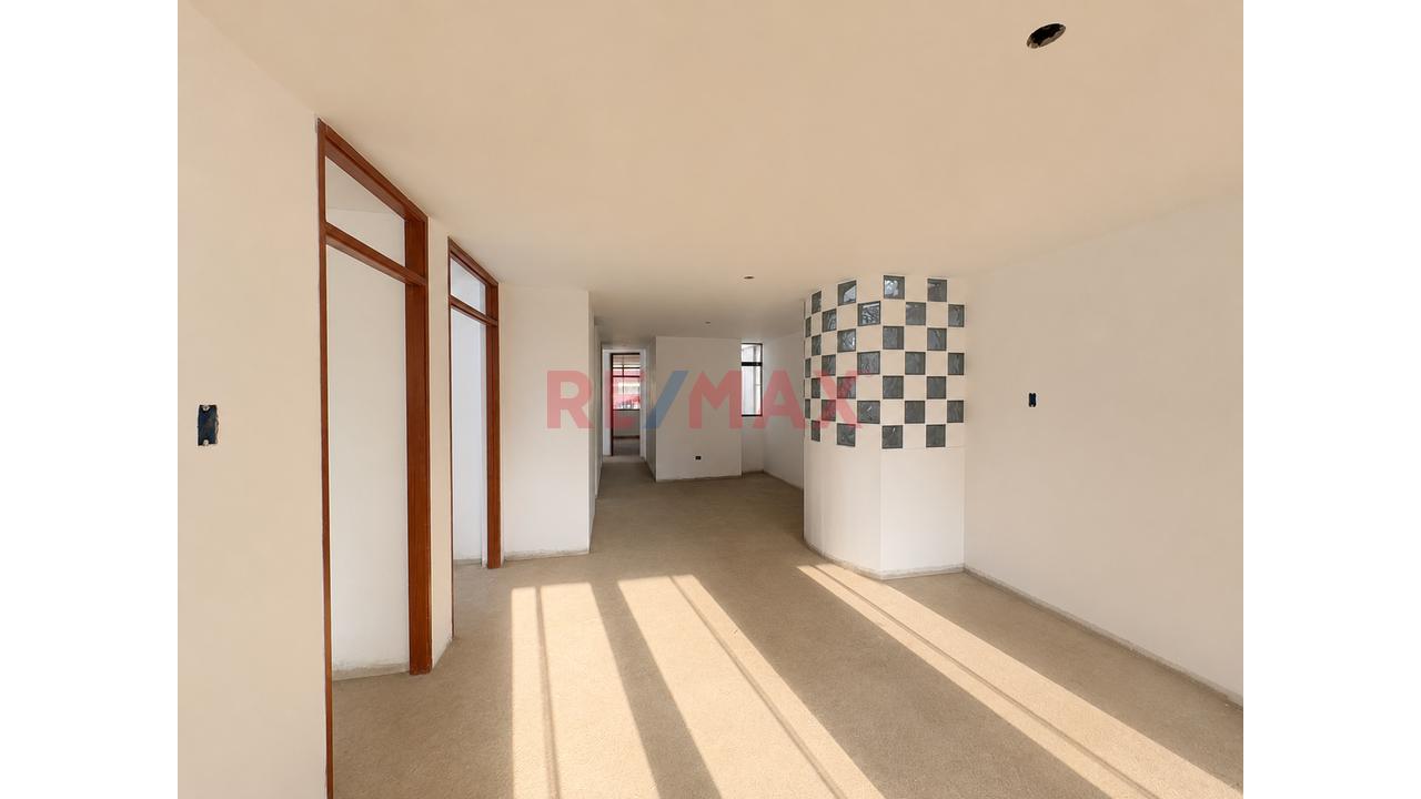 Se Vende Departamento Urb El Recreo Calle Santo Domingo (Piso 3) - 2