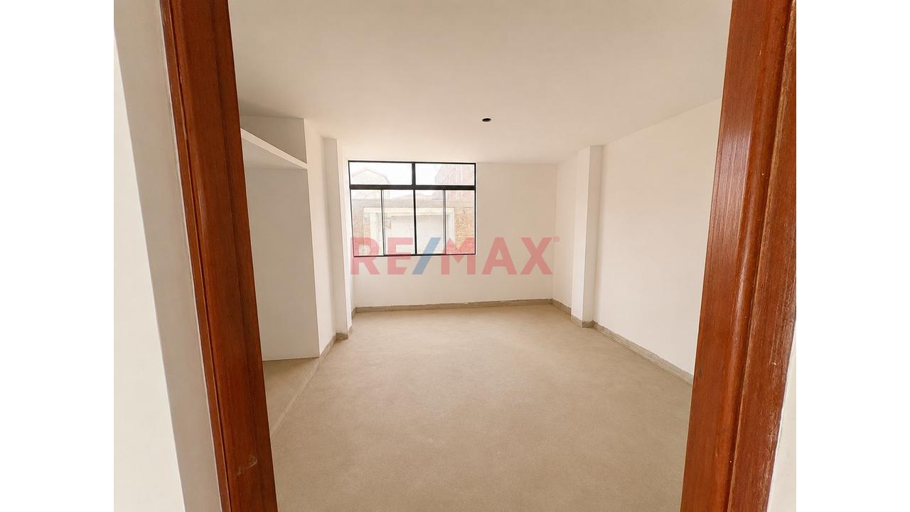 Se Vende Departamento Urb El Recreo Calle Santo Domingo (Piso 3) - 7