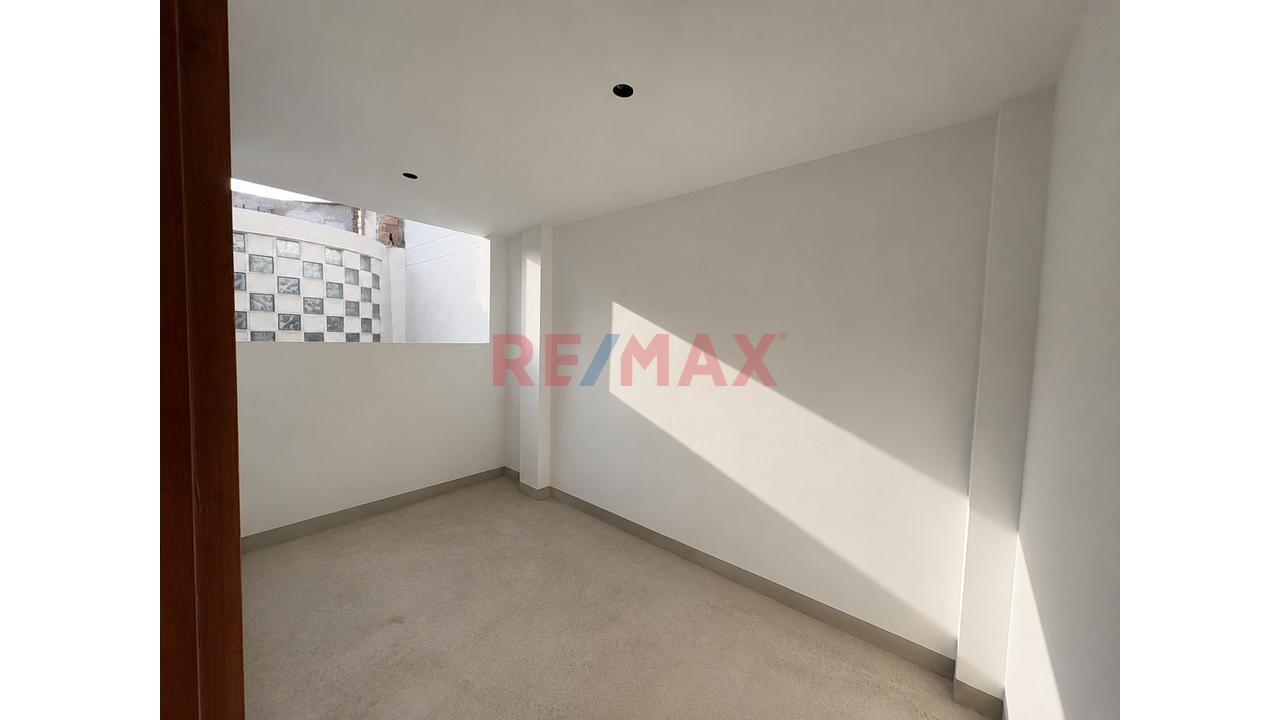 Se Vende Departamento Urb El Recreo Calle Santo Domingo (Piso 3) - 10